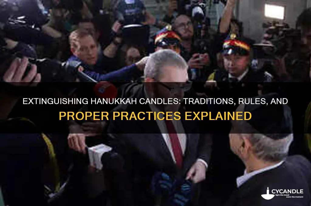 can you extinguish hanukkah candles