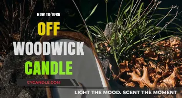 WoodWick Candles: How to Extinguish Them Safely