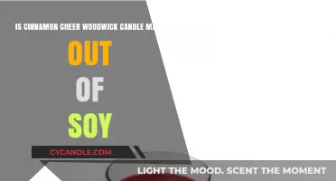 Cinnamon Cheer: Soy-Based Woodwick Candle?
