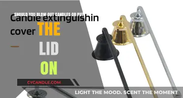 Candle Extinguishing Debate: Blow Out or Lid On? Which Method Wins?