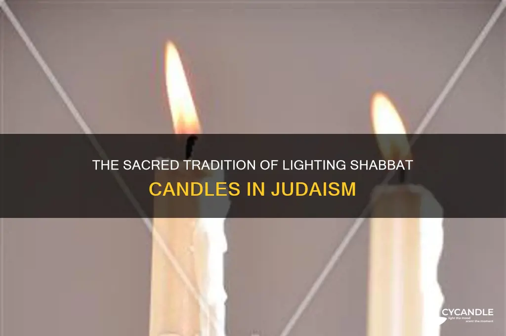 why do jewish people light shabbat candles